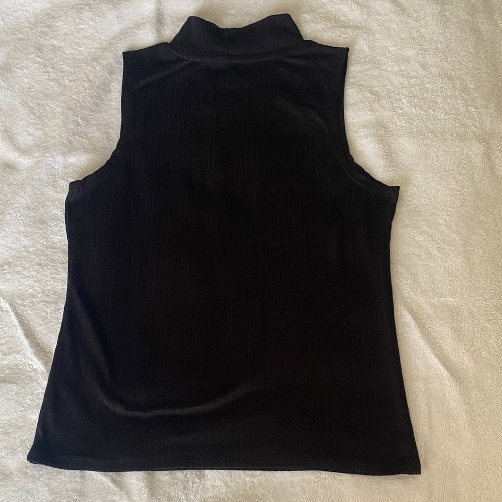 Chic Black Sleeveless Tank Top